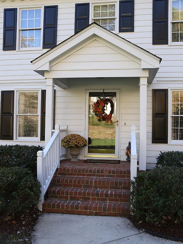 2009 Hamrick Dr, Raleigh, NC 27615