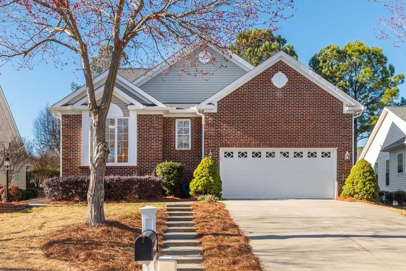 2009 Heritage Pines Dr, Cary, NC 27519