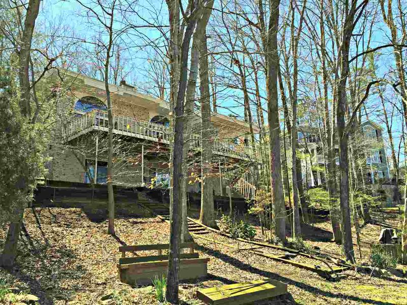 2009 S Lakeshore Dr, Chapel Hill, NC 27514