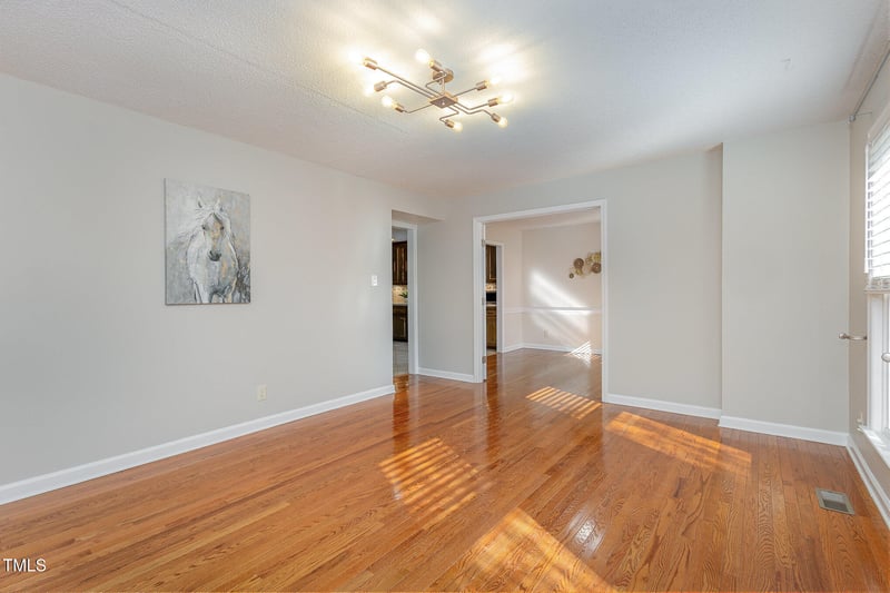 2009 Mallard Ln, Raleigh, NC 27609
