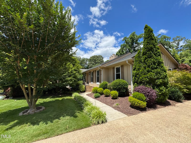 2009 Mallard Ln, Raleigh, NC 27609