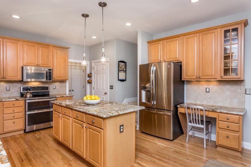 2009 Mill Gate Ln, Cary, NC 27519