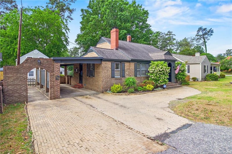 2009 Morganton Rd, Fayetteville, NC 28305