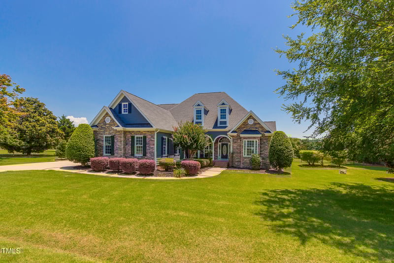 2009 Rockwall Farms Ln, Fuquay Varina, NC 27526