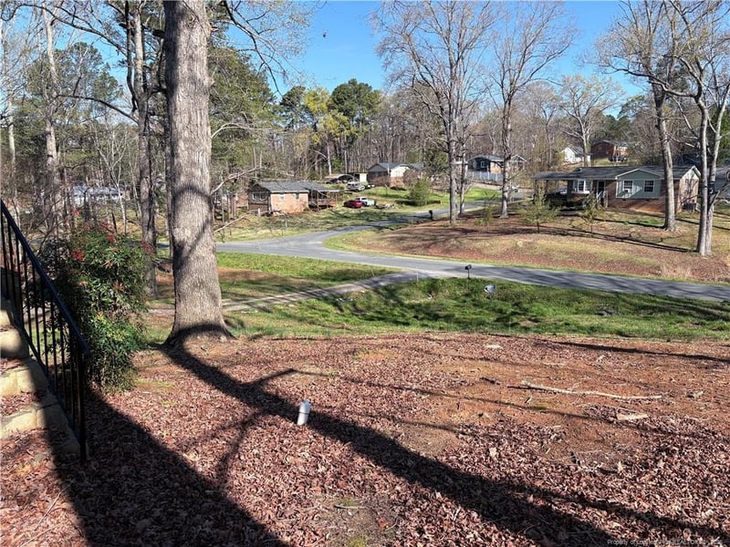 2009 Woodcrest Dr, Sanford, NC 27330
