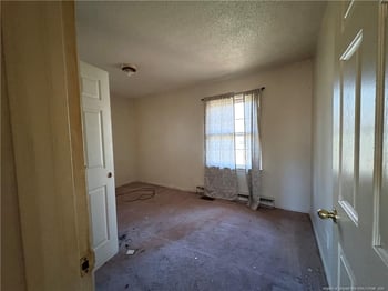 2009 Woodcrest Dr, Sanford, NC 27330