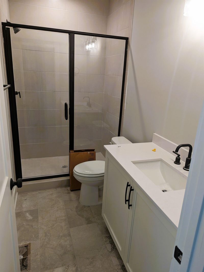 200B E Moore St, Apex, NC 27502