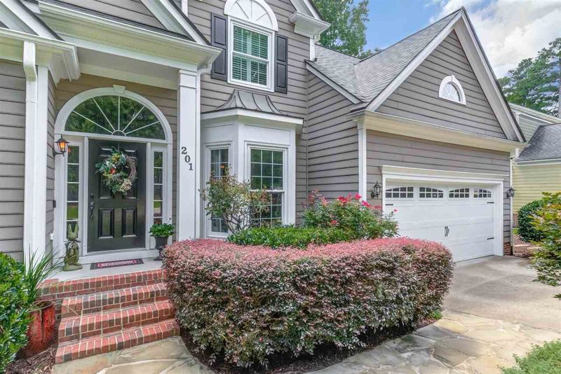 201 Accolade Dr, Cary, NC 27513