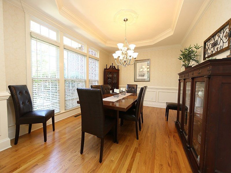 201 Bathgate Ln, Cary, NC 27513