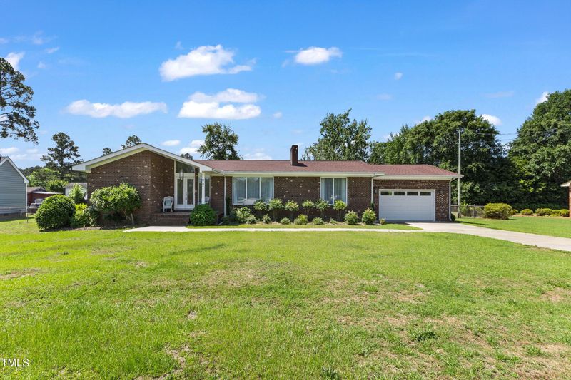 201 Beasley St, Dunn, NC 28334