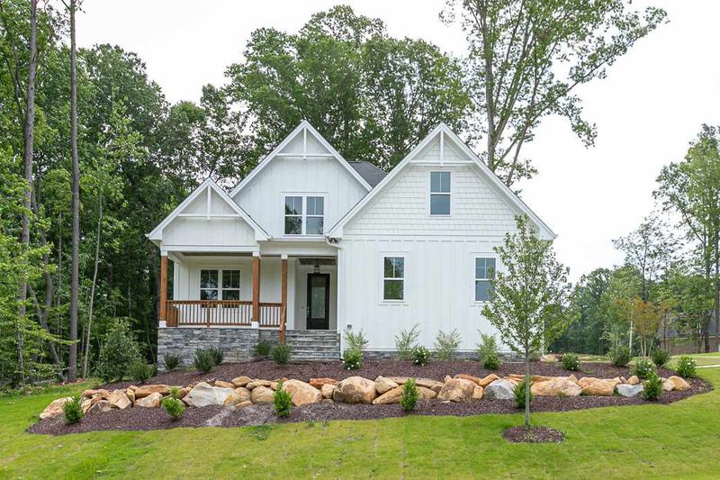 201 Black Swan Dr, Youngsville, NC 27596