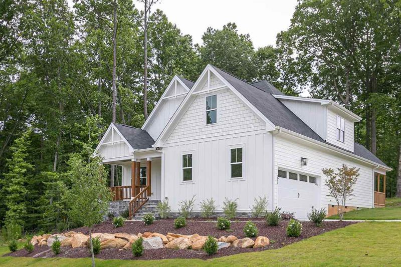 201 Black Swan Dr, Youngsville, NC 27596