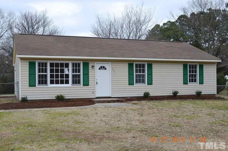 201 Bournemouth Ln, Garner, NC 27529