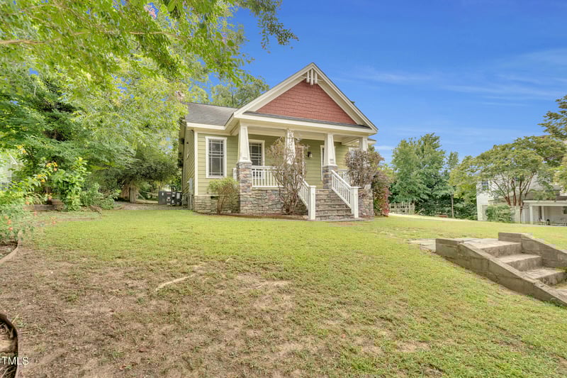 201 Cedar St, Louisburg, NC 27549