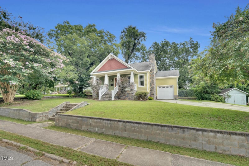 201 Cedar St, Louisburg, NC 27549