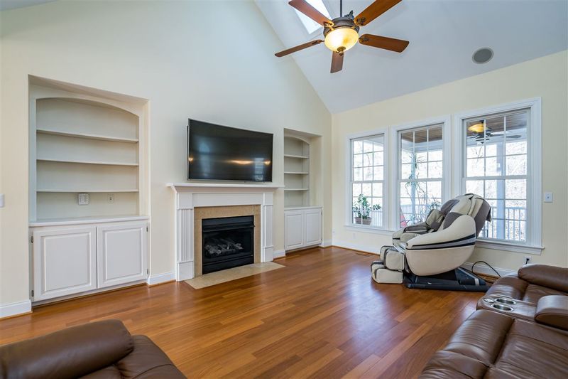 201 Charleston Dr, Clayton, NC 27527