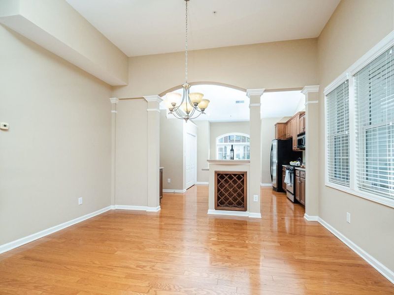 201 Chateau Pl, Chapel Hill, NC 27516