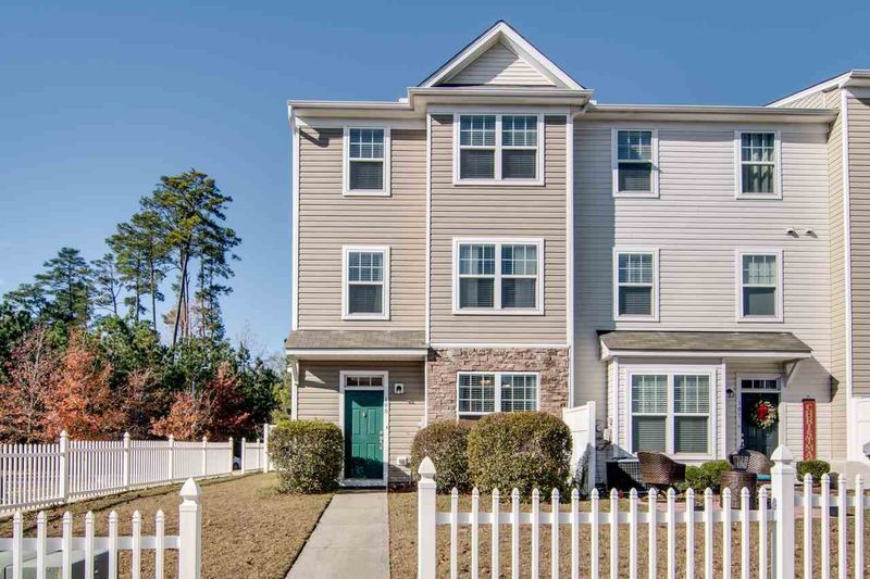 201 Coalinga Ln #100, Raleigh, NC 27610