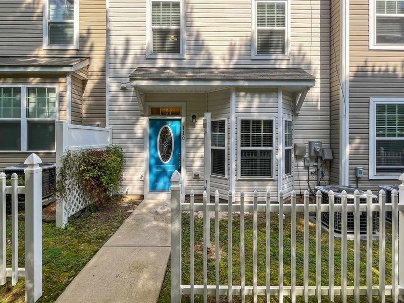 201 Coalinga Ln #110, Raleigh, NC 27610