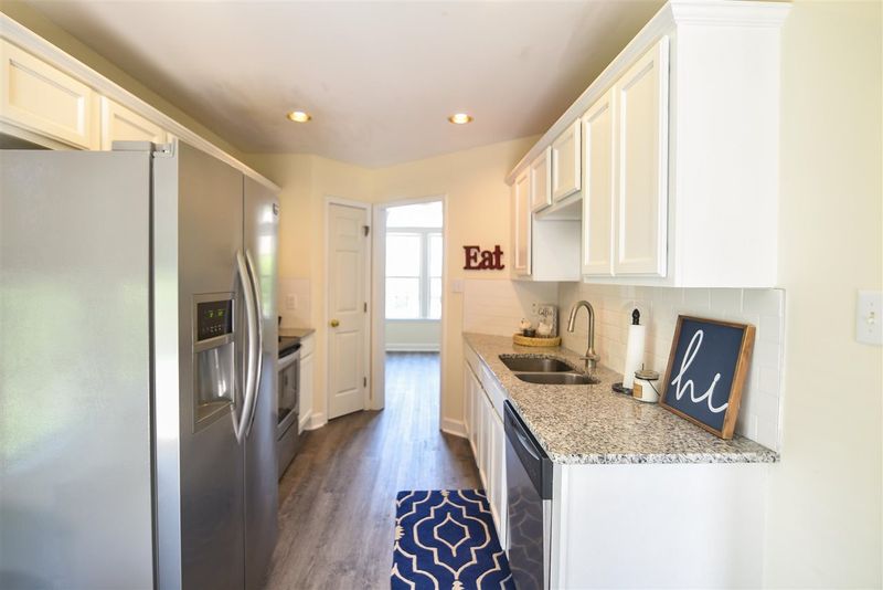 201 Cross Current Ln, Raleigh, NC 27610