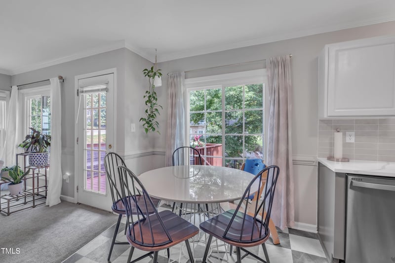 201 Crossfire Rd, Holly Springs, NC 27540