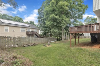 201 Crossfire Rd, Holly Springs, NC 27540