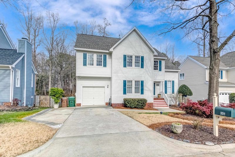 201 Crossmore Dr, Cary, NC 27519