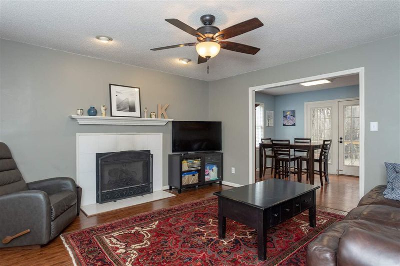 201 Crosspine Dr, Raleigh, NC 27603