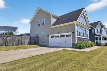 201 Devon Fields Dr, Holly Springs, NC 27540