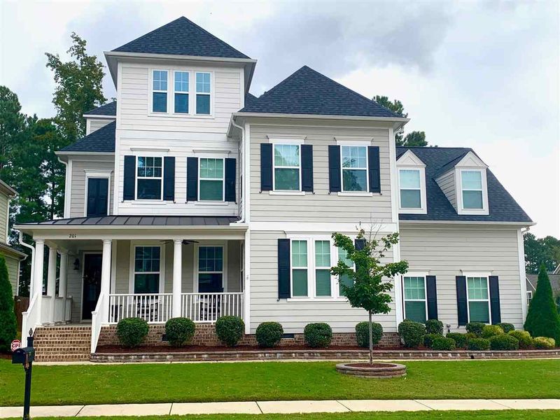 201 Echo Creek Pl, Apex, NC 27539