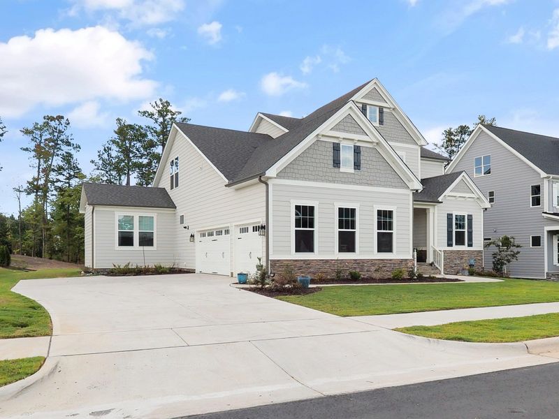 201 Falling Stone Dr, Holly Springs, NC 27540