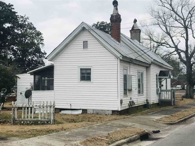 201 S Fifth St, Smithfield, NC 27577