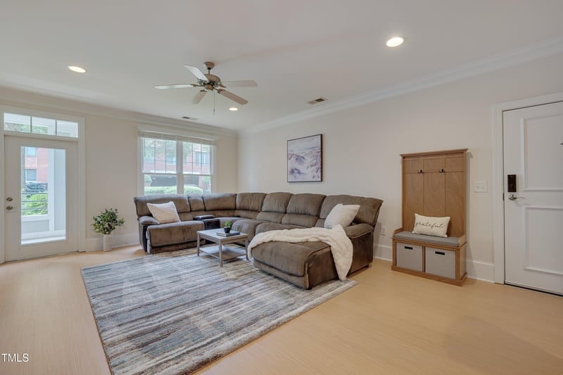201 Finsbury St #103, Durham, NC 27703