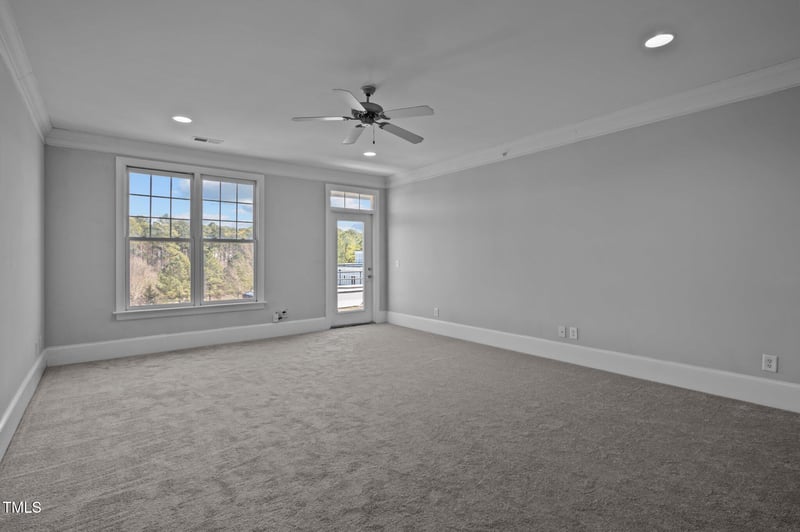 201 Finsbury St #302, Durham, NC 27703