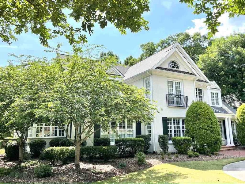 201 Galway Dr, Chapel Hill, NC 27517