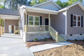 201 Hamer St, Coats, NC 27521