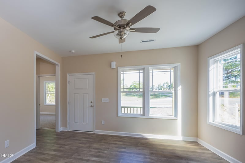 201 Hamer St, Coats, NC 27521
