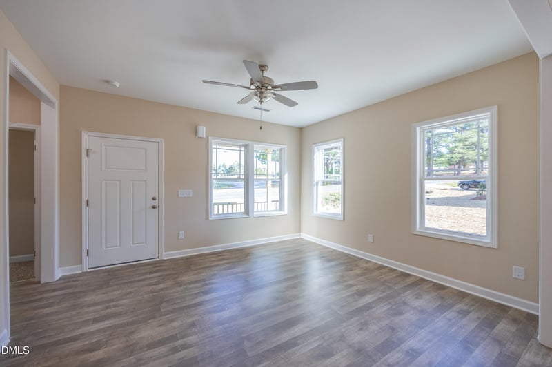 201 Hamer St, Coats, NC 27521