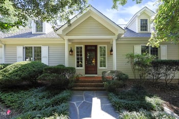 201 Helmsdale Dr, Chapel Hill, NC 27517