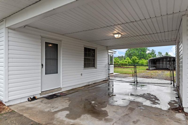 201 Hill Rd, Smithfield, NC 27577