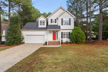 201 Holmby Ct, Holly Springs, NC 27540