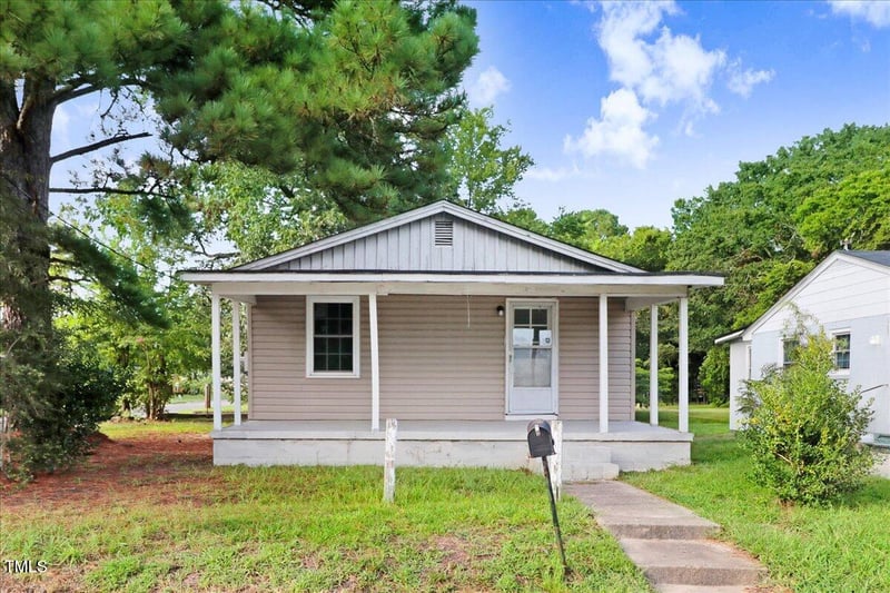 201 Hooks River Rd, Goldsboro, NC 27530