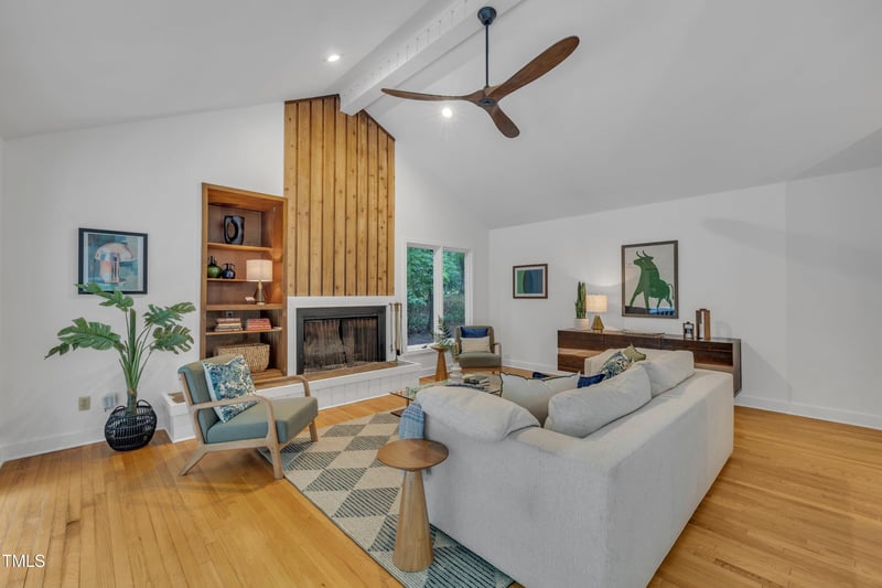 201 Hunter Hill Rd, Chapel Hill, NC 27516