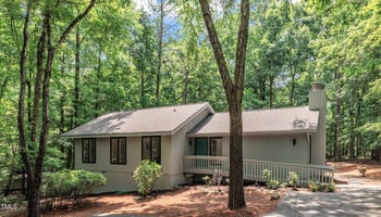 201 Hunter Hill Rd, Chapel Hill, NC 27516