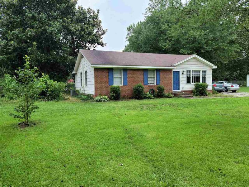 201 Indian Trl, Wendell, NC 27591