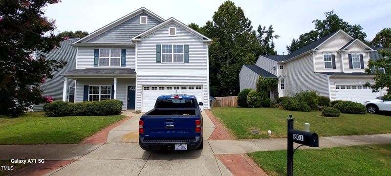 201 Jasper Opint Dr, Holly Springs, NC 27540