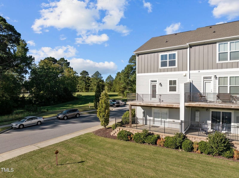 201 Jones Hill Rd, Holly Springs, NC 27540