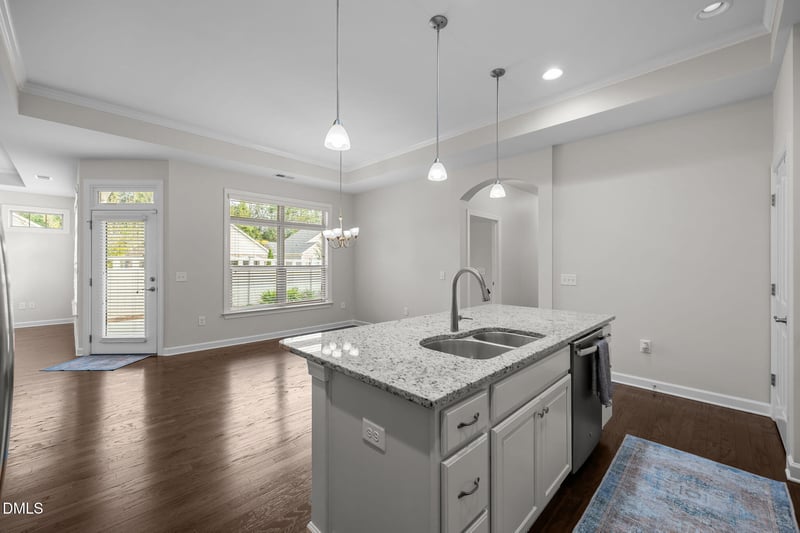 201 Kipling Ln, Chapel Hill, NC 27516