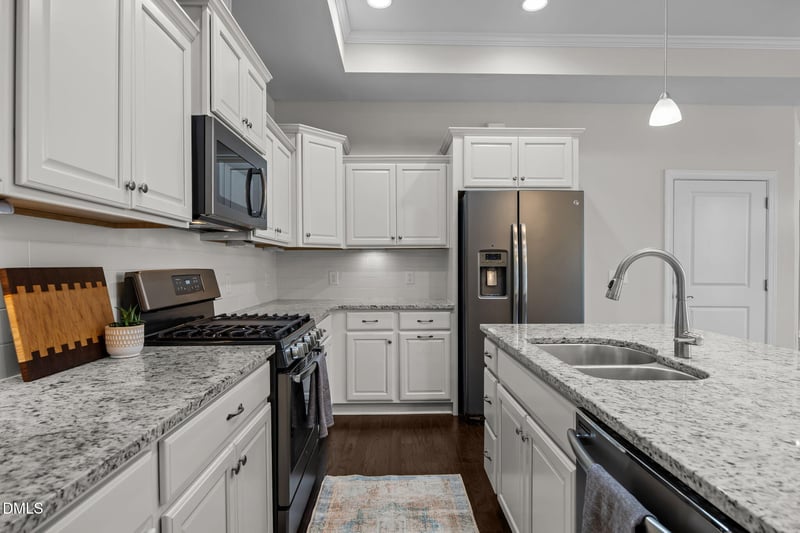 201 Kipling Ln, Chapel Hill, NC 27516