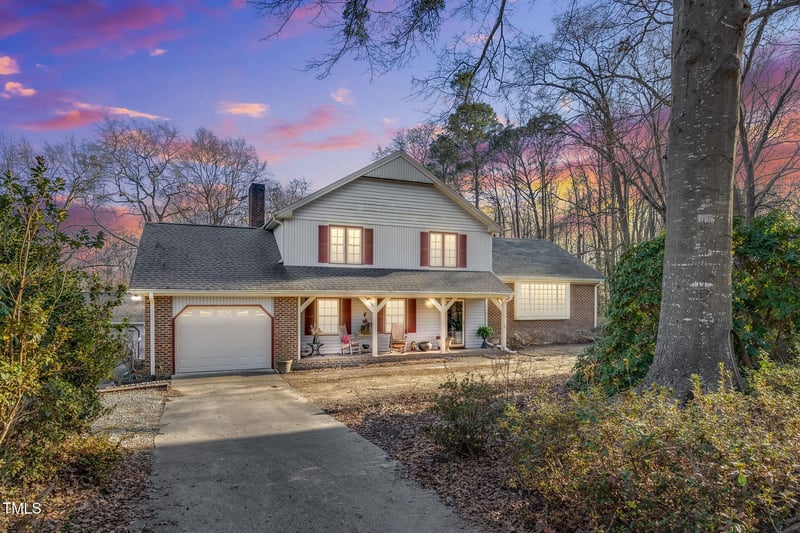 201 Lake St, Fuquay Varina, NC 27526